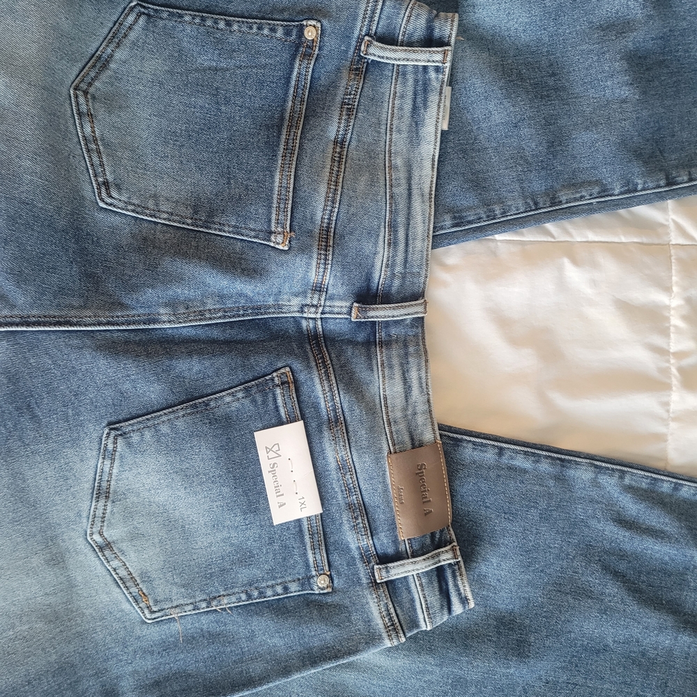 Super Wide Leg Blue Jeans - Picture 5 of 5